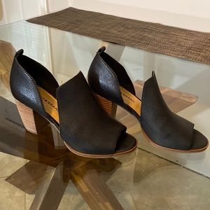 Lucky Brand Heeled Open Toe Sandals